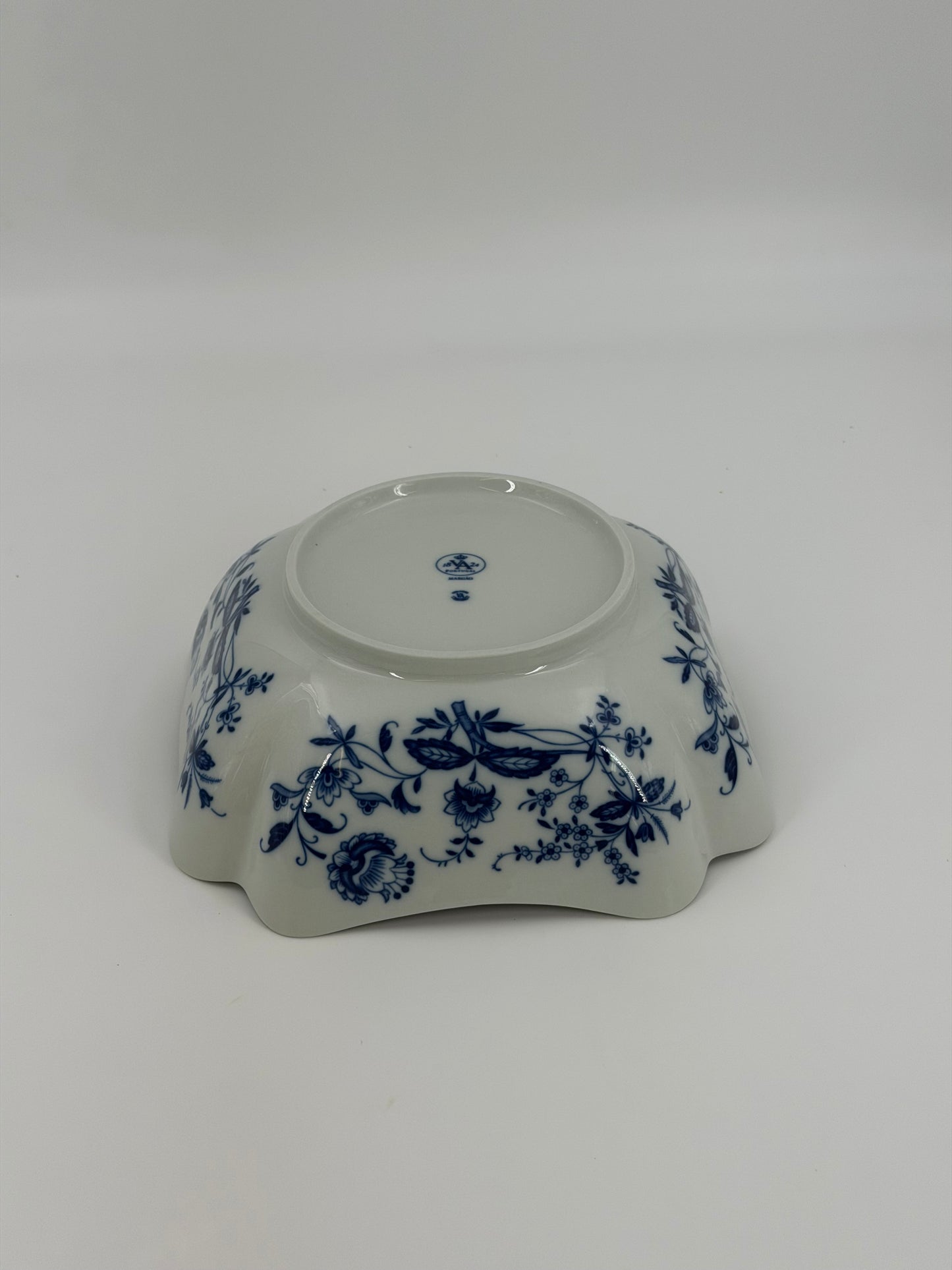 Vista Alegre Salad Bowl
