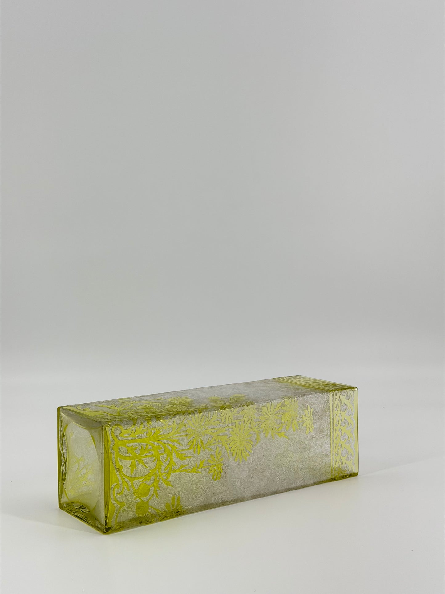 Tall Acid-Etched Glass Vase with Floral Motifs (BACCARAT acid-etched decoration green)