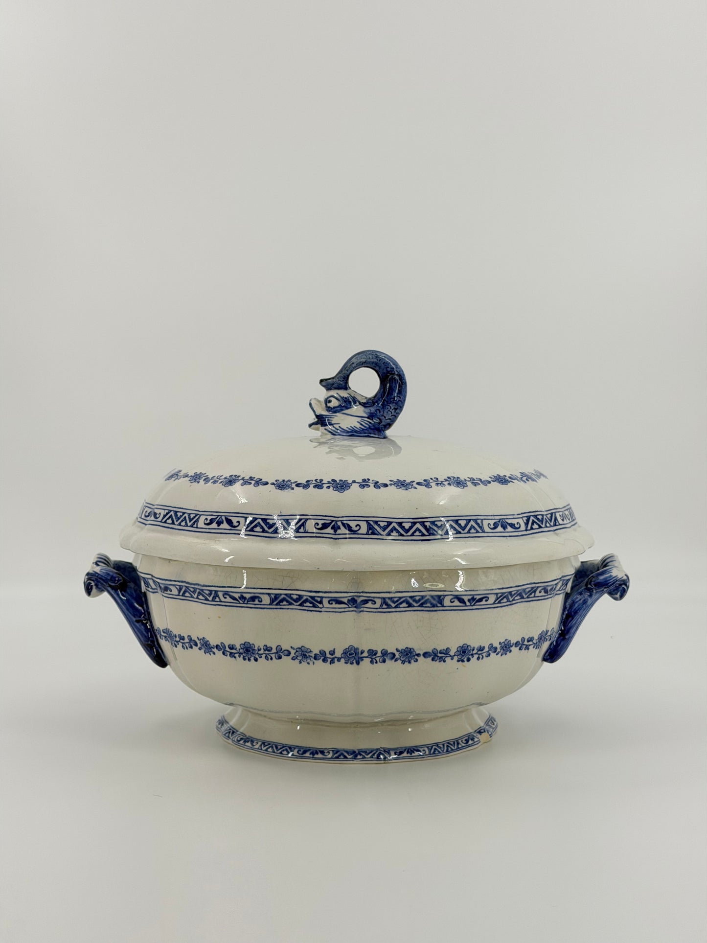 Gien soup tureen, XIX century