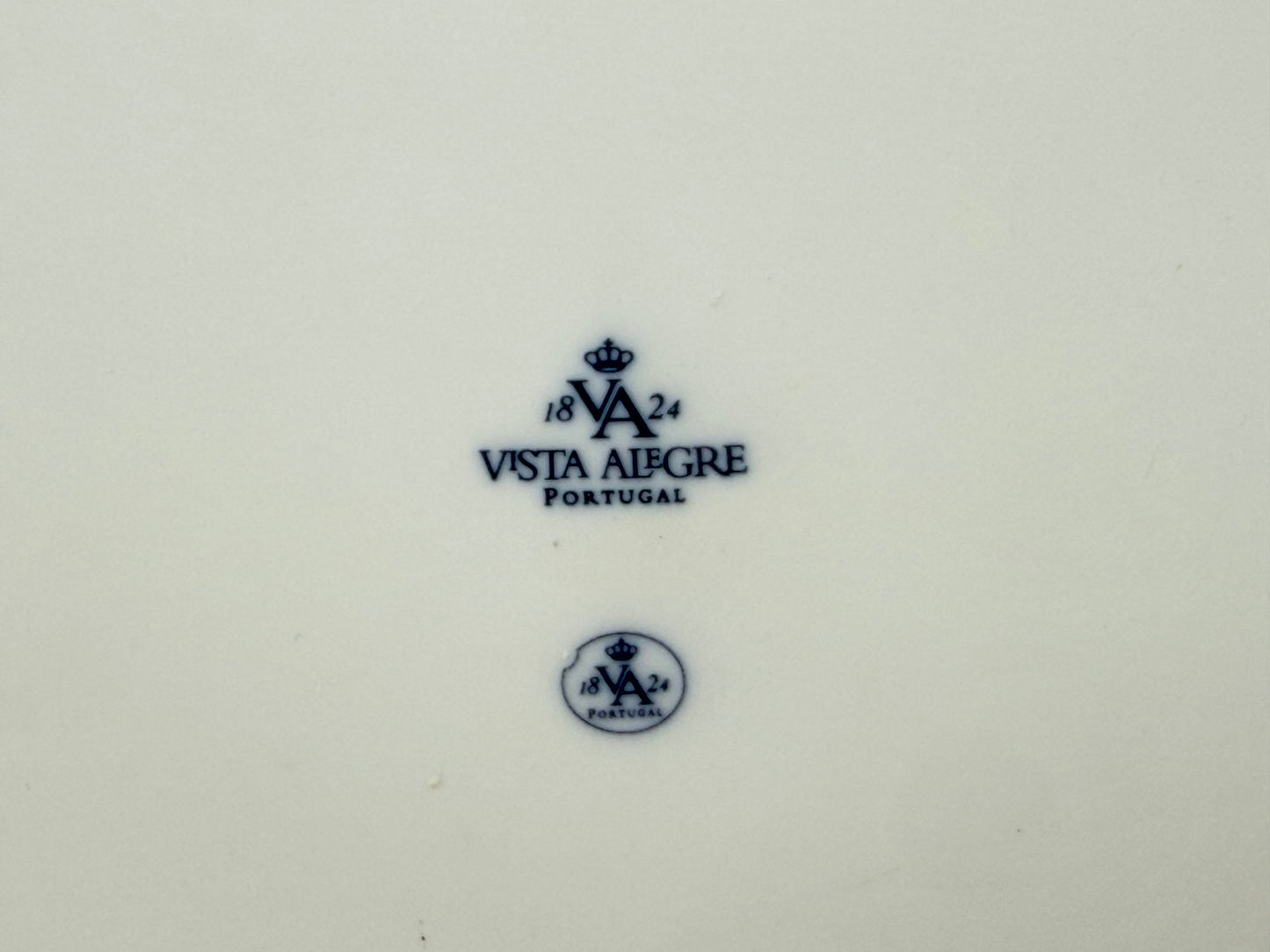 Vista Alegre porcelain box