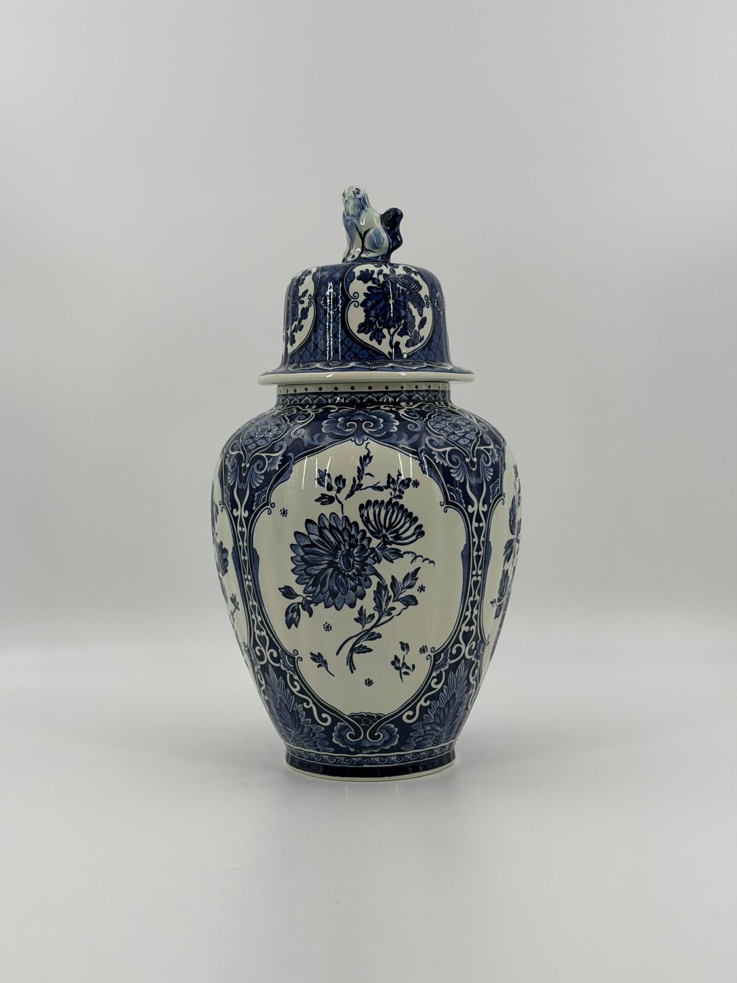 Delft-style potiche, Boch Belgium for Royal Sphinx Holland