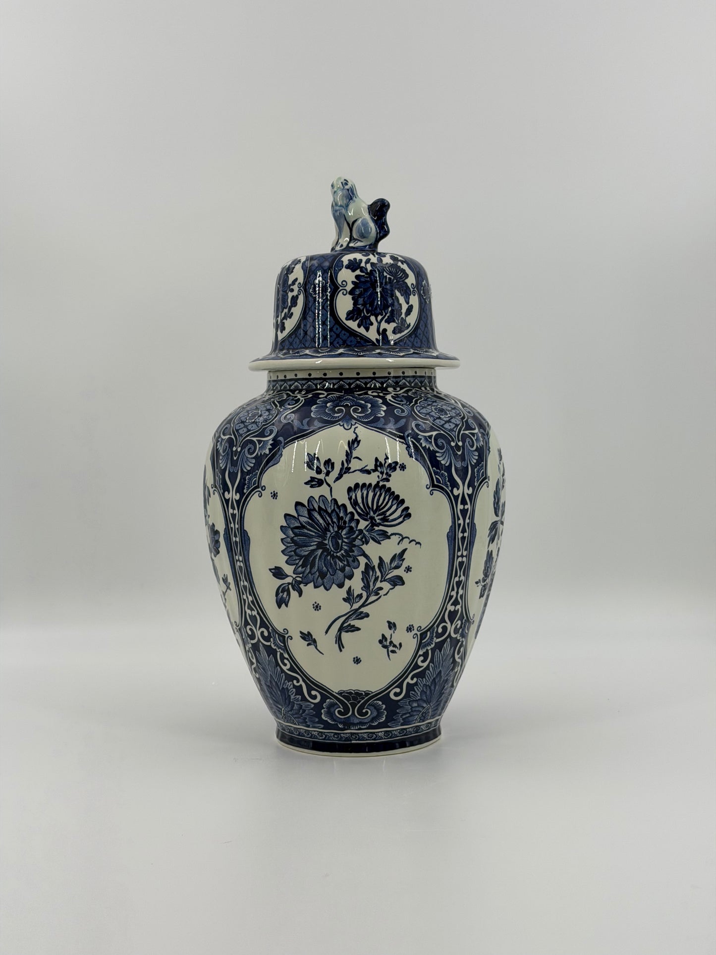 Delft-style potiche, Boch Belgium for Royal Sphinx Holland