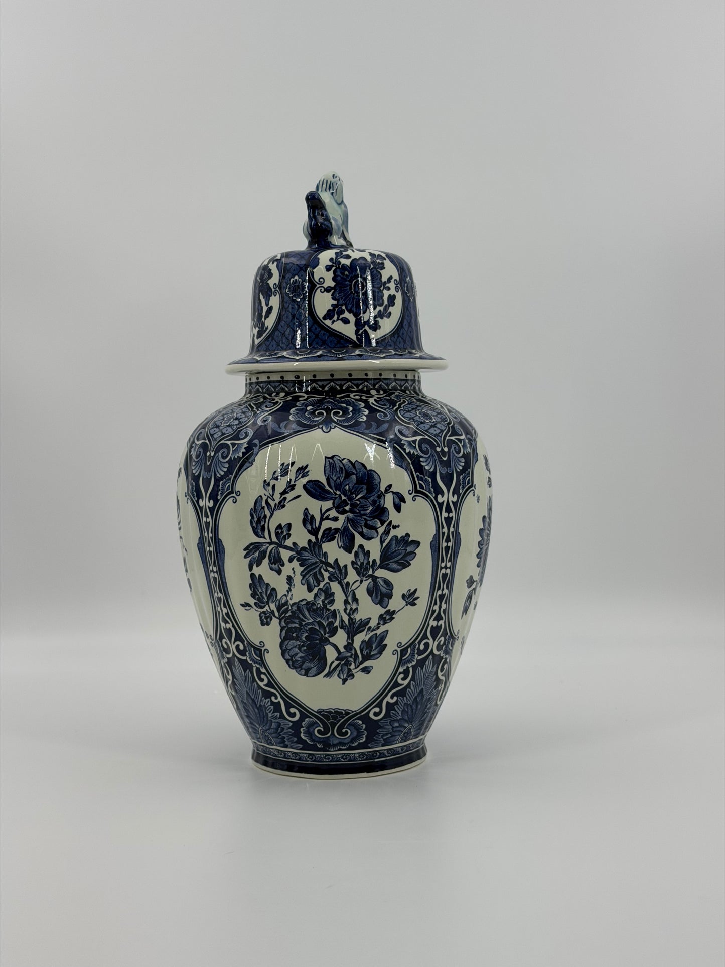 Delft-style potiche, Boch Belgium for Royal Sphinx Holland