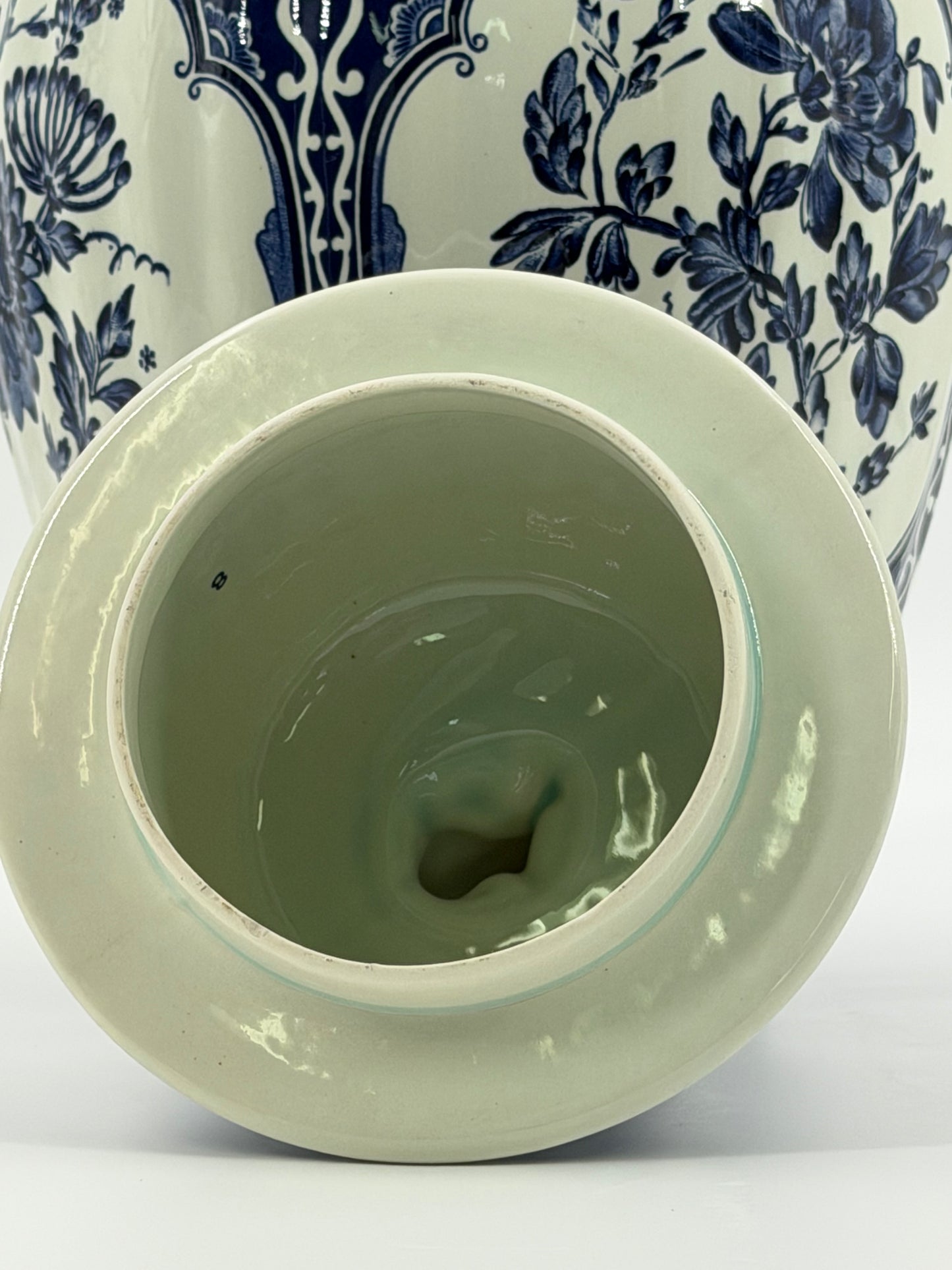 Delft-style potiche, Boch Belgium for Royal Sphinx Holland