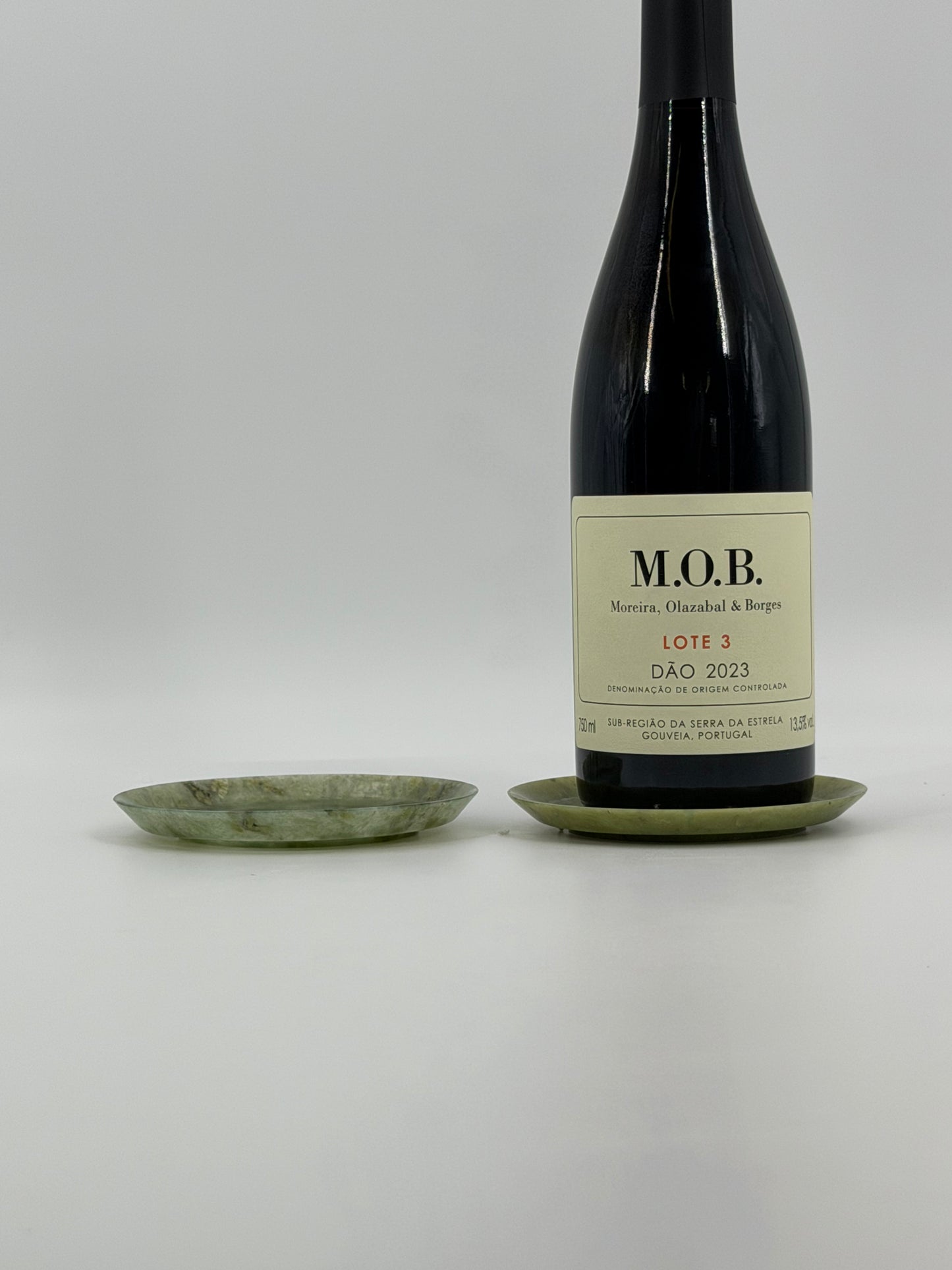 A pair of decorative plates in polished green serpentine