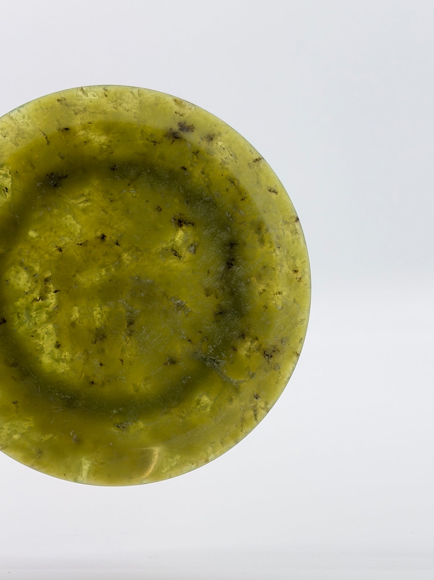 A pair of decorative plates in polished green serpentine